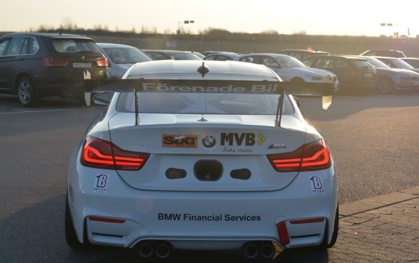 出售中的赛车 二手宝马赛车 bmw m4 gt4  宝马 gt4