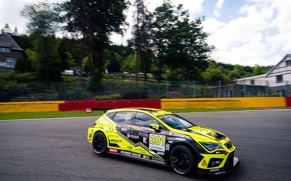 西雅特leon cupra,tcr endurance seq. v3 - 59,500欧元 增值税