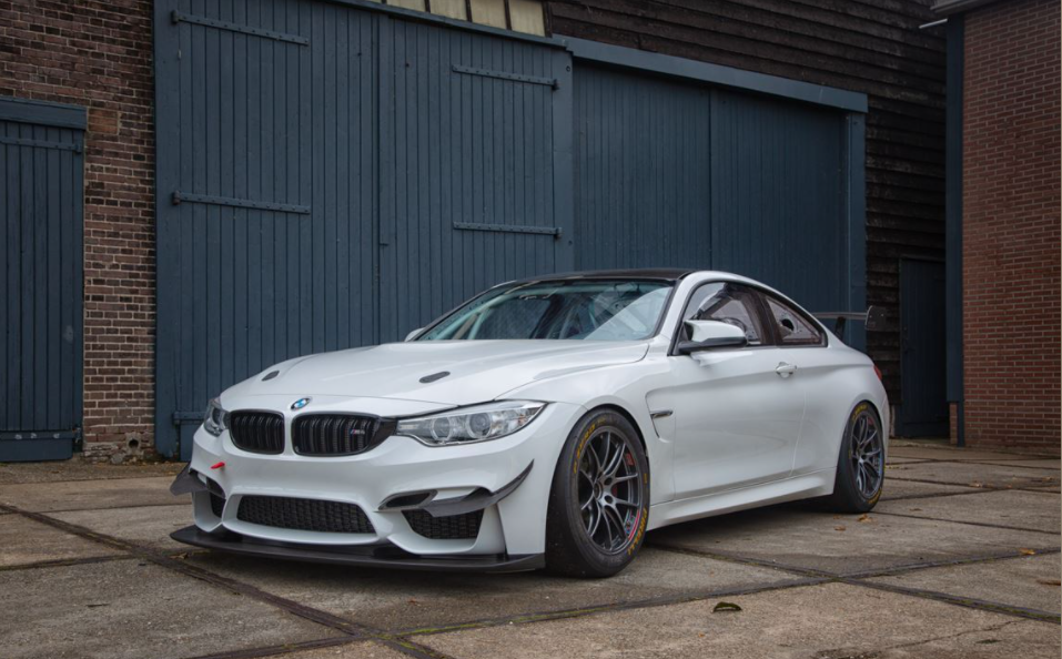 bmw ekris m4 gt4 evoii (2020) - 139,500欧元 增值税