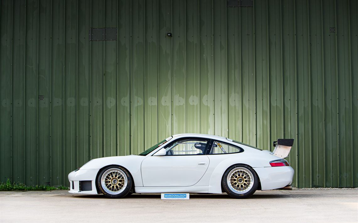 2000 保时捷911 996 gt3 r - 130,000英镑