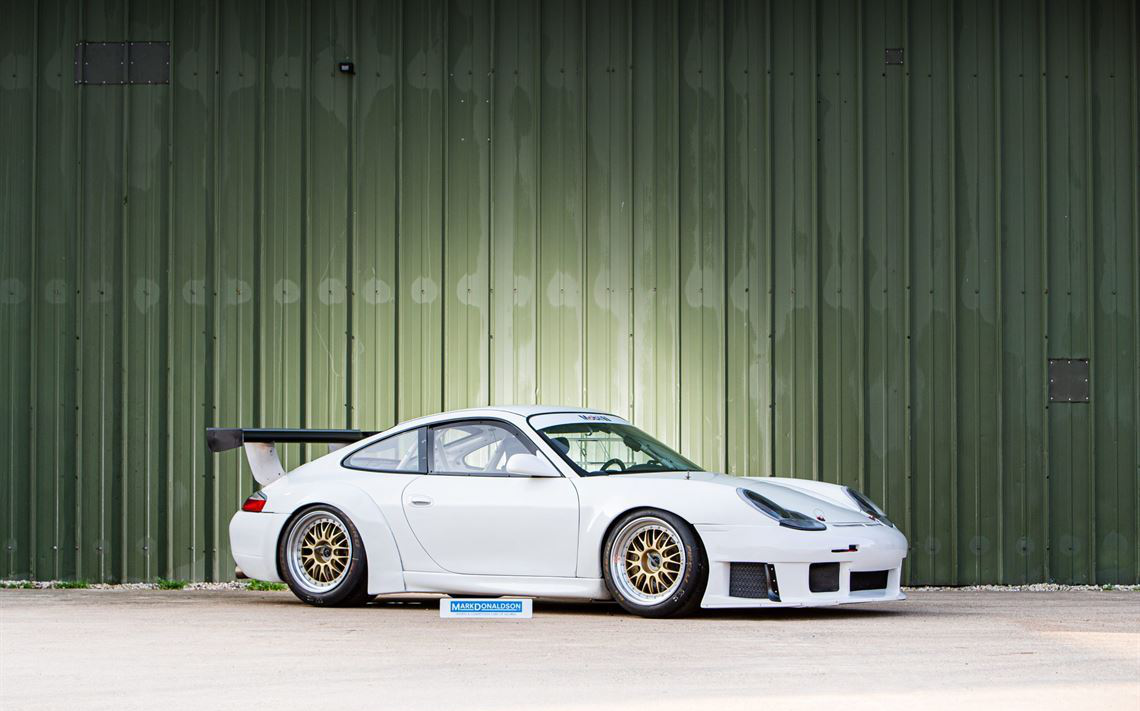 2000 保时捷911 996 gt3 r 130,000英镑