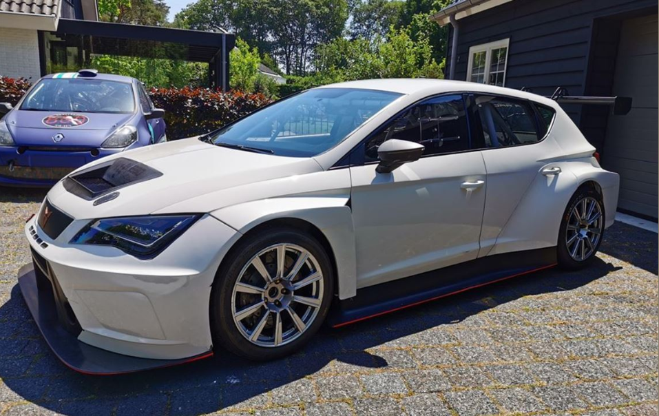 西雅特cupra tcr - 54,500欧元 增值税